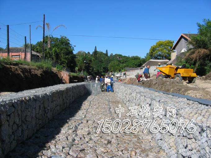 護(hù)坡護(hù)岸格賓石籠15028765076 護(hù)坡護(hù)岸格賓石籠15028765076