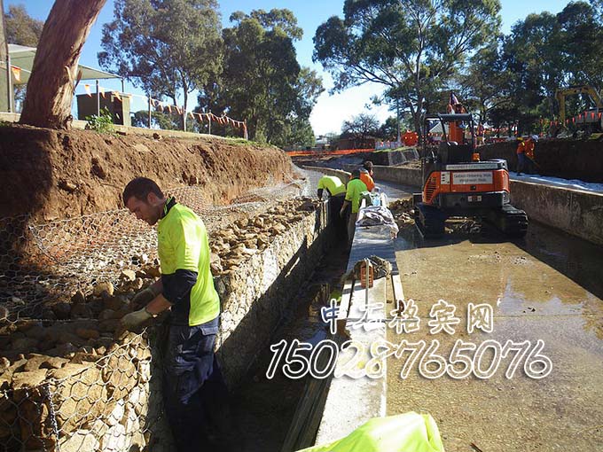 鍍鋅格賓網(wǎng)15028765076