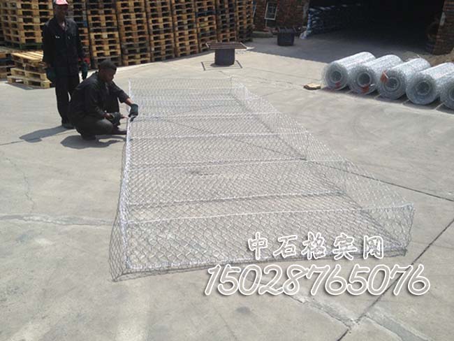 中石鍍鋅雷諾護(hù)墊15028765076