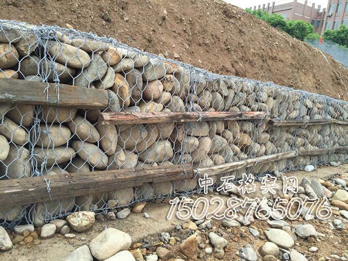 內蒙古防洪鉛絲石籠15028765076